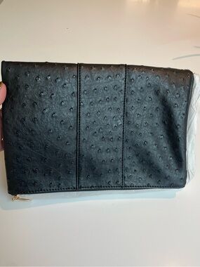 NWT | Cri de Coeur | Bex Vegan Foldover Clutch